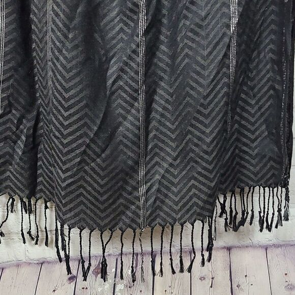 PASHMIRE Scarf Shawl 68" Long Black Chevron Silver Metallic Tassels lightweight - Picture 7 of 9